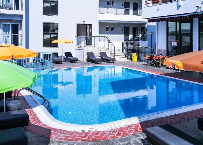 Poseidon Deluxe Apartamento *