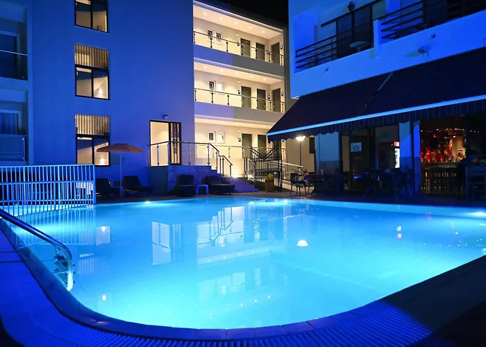 Poseidon Deluxe Apartamento Cos